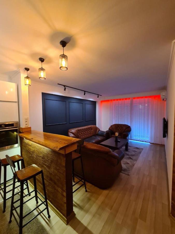 Prishtina Escape Apartments Pristina Exteriör bild