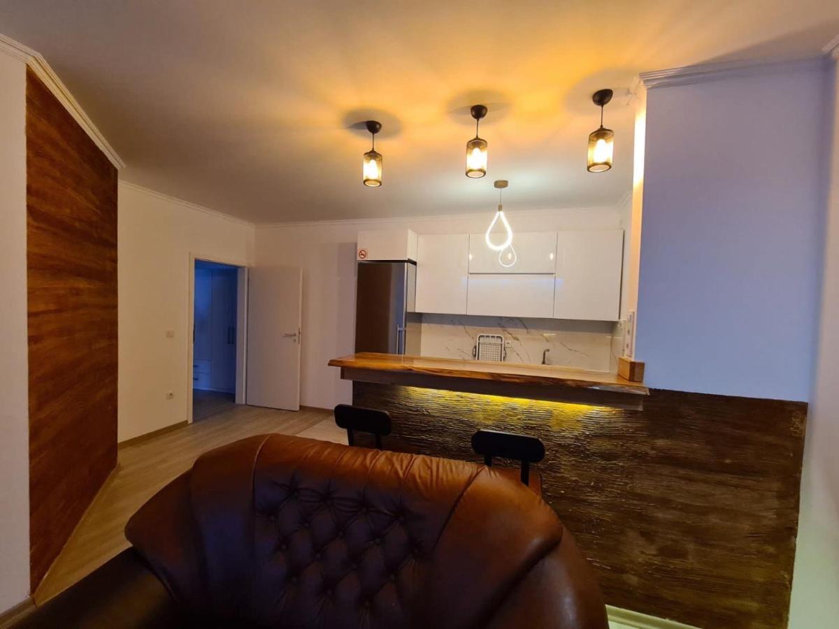 Prishtina Escape Apartments Pristina Exteriör bild