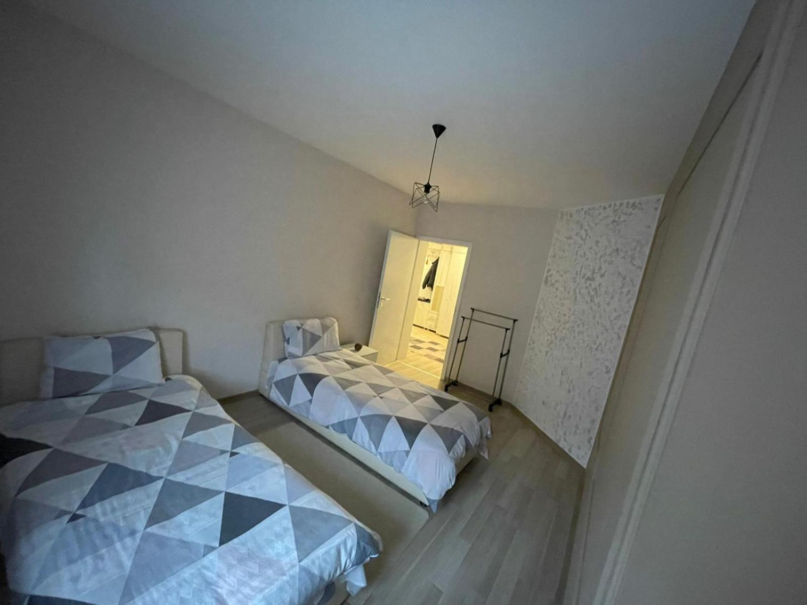 Prishtina Escape Apartments Pristina Exteriör bild